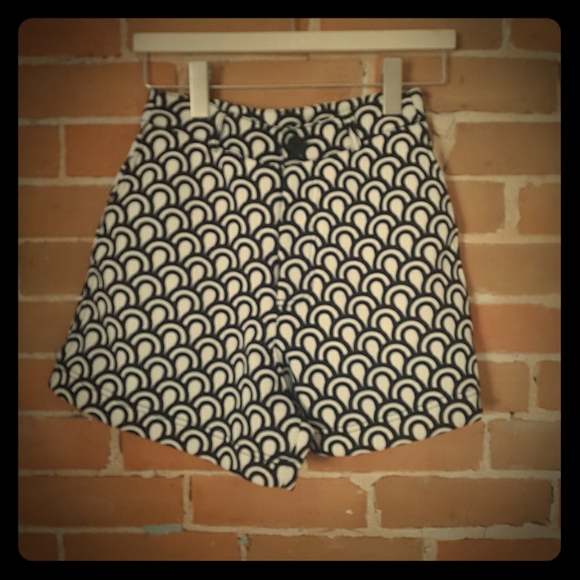 High waisted shorts - Picture 1 of 1